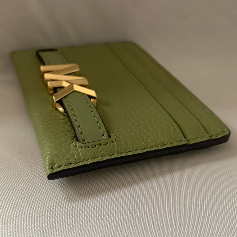 Authentic NWT MK Reed Pebble Leather Cardholder/Case Olive Green - Picture 4 of 7